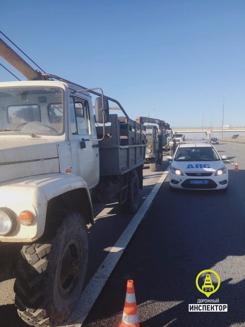 Skoda сбила двоих мужчин, ремонтировавших машину на Киевском шоссе