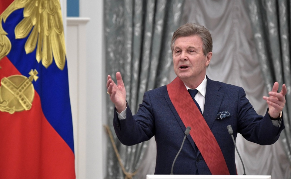 Лев Лещенко в ноябре 2018 года на вручении государственных наград в Кремле Лев Лещенко в ноябре 2018 года на вручении государственных наград в Кремле