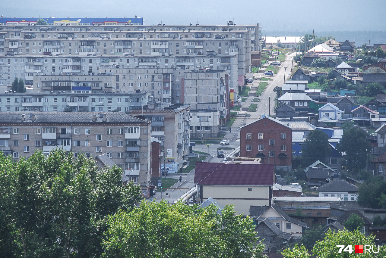 Большая часть этих городов выглядит посёлками, но есть и многоэтажная застройка. Это Катав-Ивановск