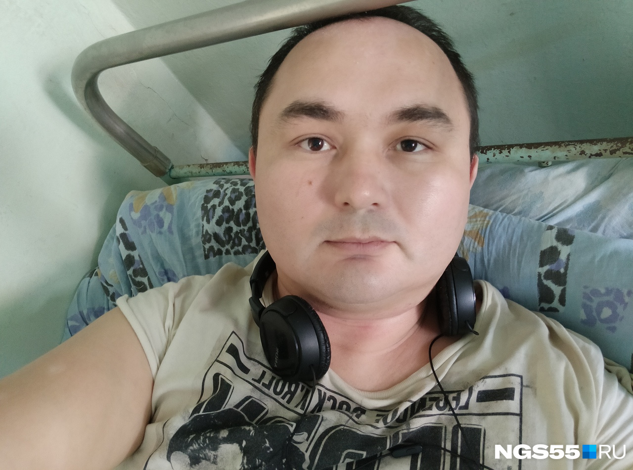 Камиль остался благодарен персоналу больницы за лечение Камиль остался благодарен персоналу больницы за лечение