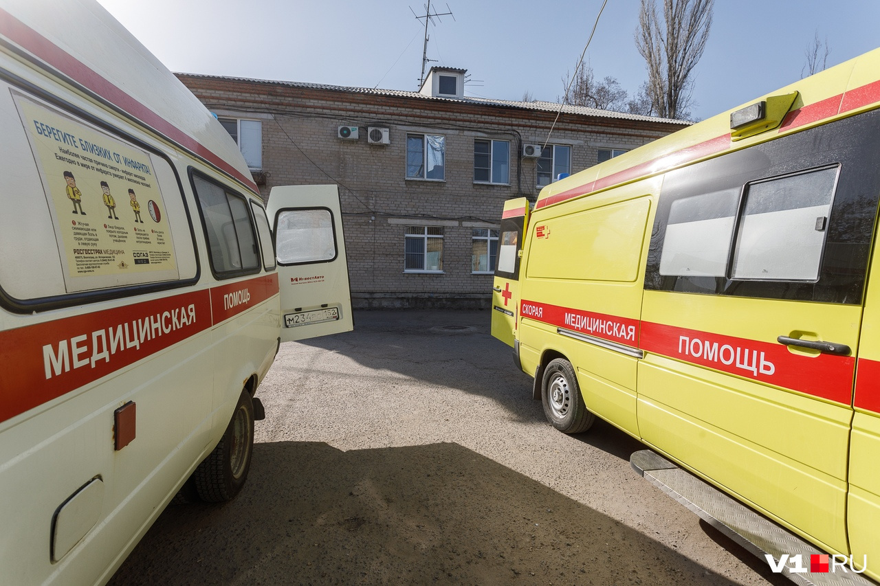 Заболевшие прибывали в больницы на скорой, а уходят на своих ногах Заболевшие прибывали в больницы на скорой, а уходят на своих ногах
