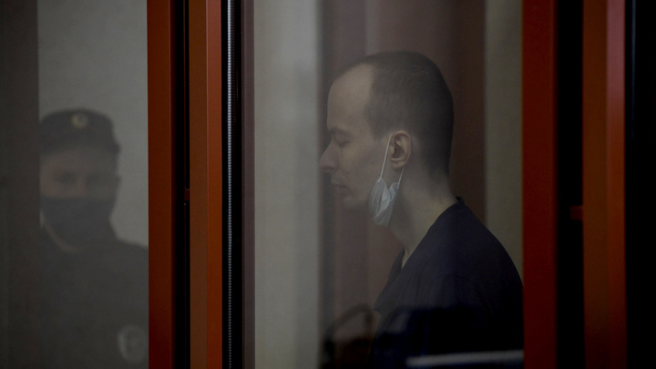 «Причины явно серьезные»: Уктусского стрелка увезли в тюремную больницу