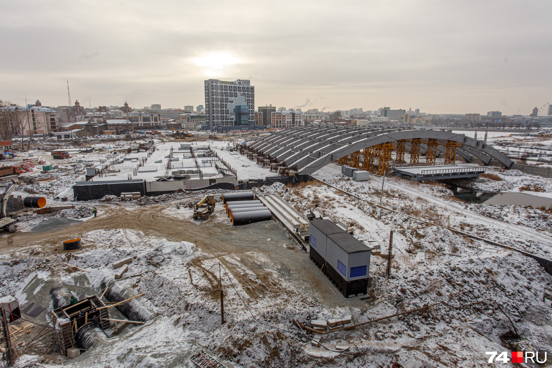 На начальном этапе строительства в «Крылья» вложили миллиарды бюджетных рублей, а потом объект бросили На начальном этапе строительства в «Крылья» вложили миллиарды бюджетных рублей, а потом объект бросили