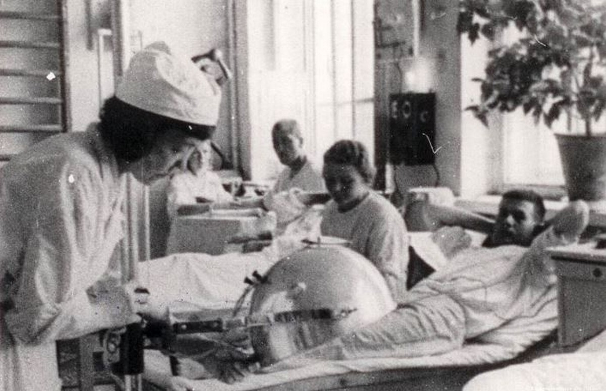 18 госпиталей. Военный госпиталь 1941-1945. Сочи город госпиталь 1941-1945. Хирургический эвакуационный госпиталь Лурия. Эвакуационный госпиталь в Сталинграде.