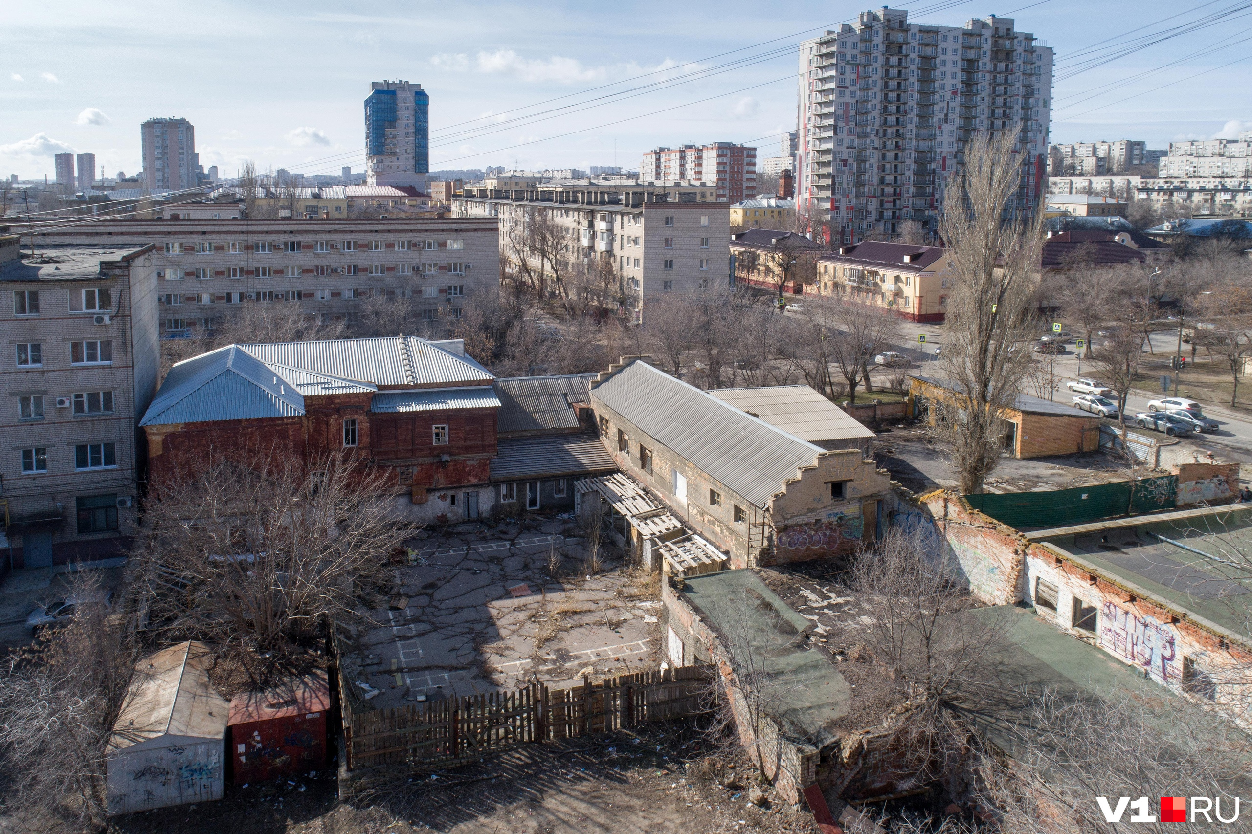 Волгоградская мечеть. Мечеть в Волгограде в Ворошиловском. Ул Огарева 20 Волгоград. Мечеть в Волгограде в Дзержинском районе. Мечеть в Волгограде в Ворошиловском районе адрес.