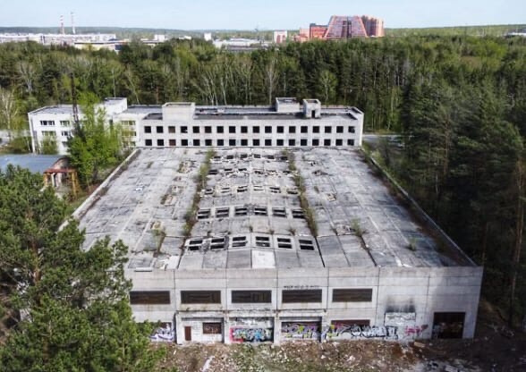 Помните, что фотографироваться в подобных местах может быть опасно Помните, что фотографироваться в подобных местах может быть опасно