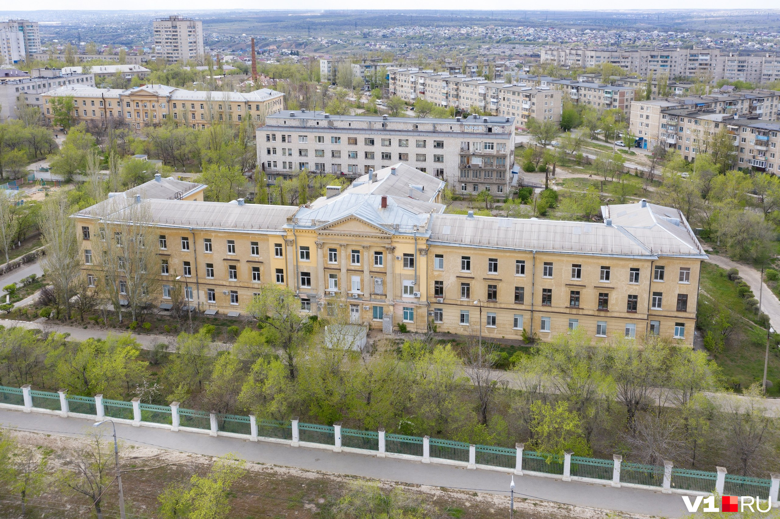 Больница 16 отзывы. Больница 16 Волгоград. Городская детская больница 1 Волгоград. Городская больница 1 Волгоград.