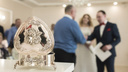 Кто на свадьбе должен быть в маске и когда можно ее снять: ответ правительства Архангельской области
