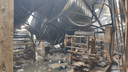 Самарские спасатели показали фото сгоревших складов изнутри