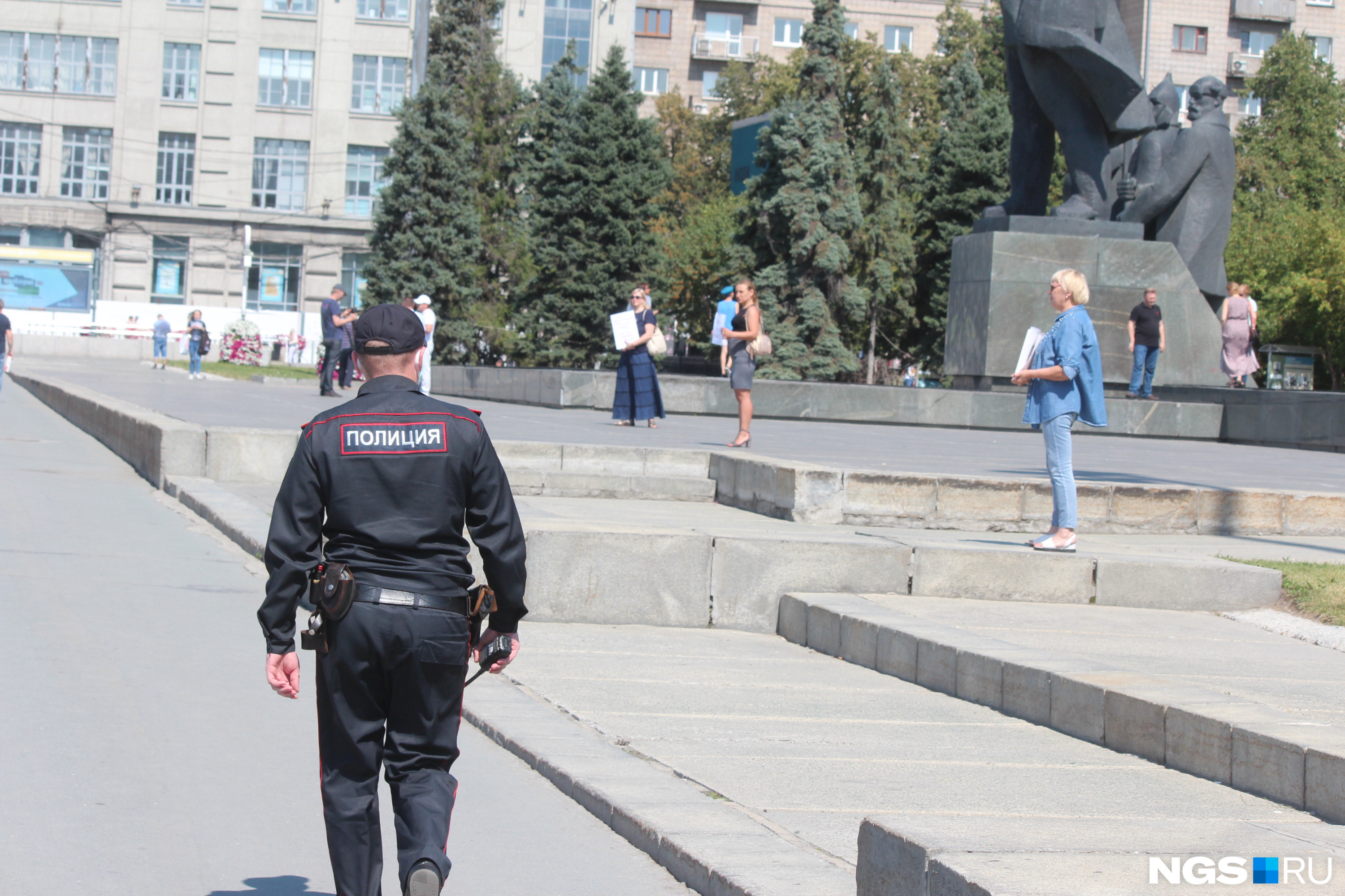 Полиция ограничивается только фиксацией происходящего