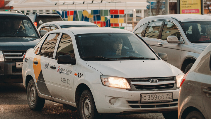 «Яндекс.Такси» купил активы «Везёт». Выяснили, как это повлияет на цены поездок в Тюмени