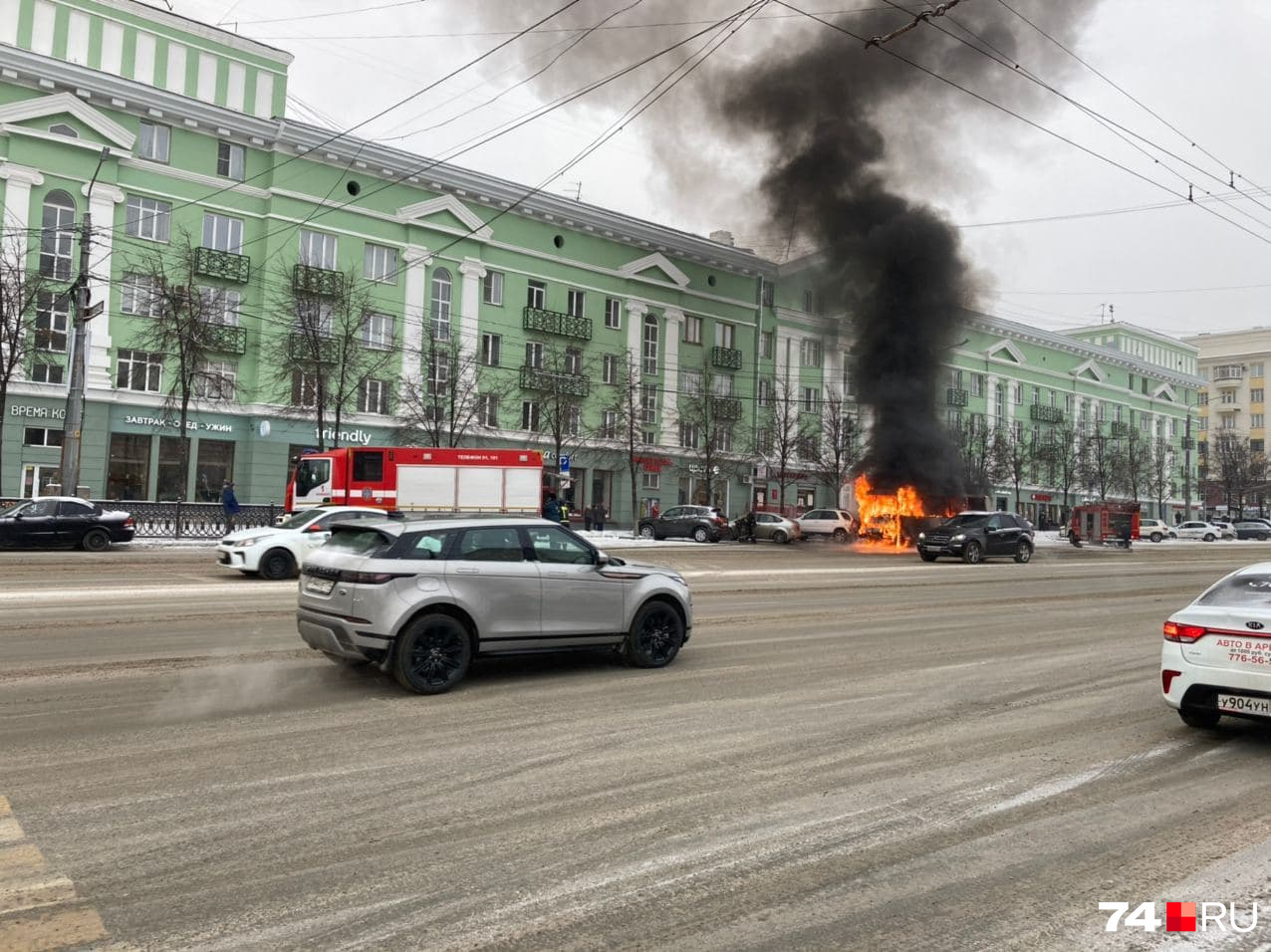 Столб пламени был виден издалека Столб пламени был виден издалека