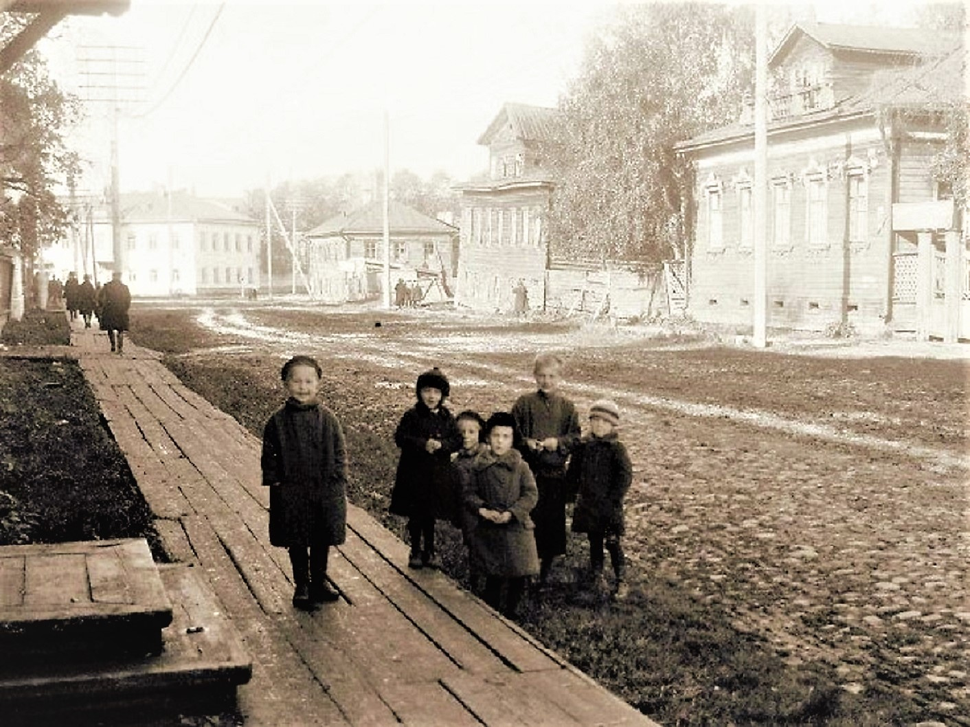 Деревянные мостовые на проспекте Чумбарова-Лучинского в 1928 году