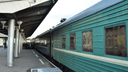 Из-за коронавируса в Архангельской области отменили движение трёх поездов