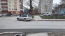 В Новосибирске на пешеходном переходе кроссовер сбил 11-летнего мальчика на самокате