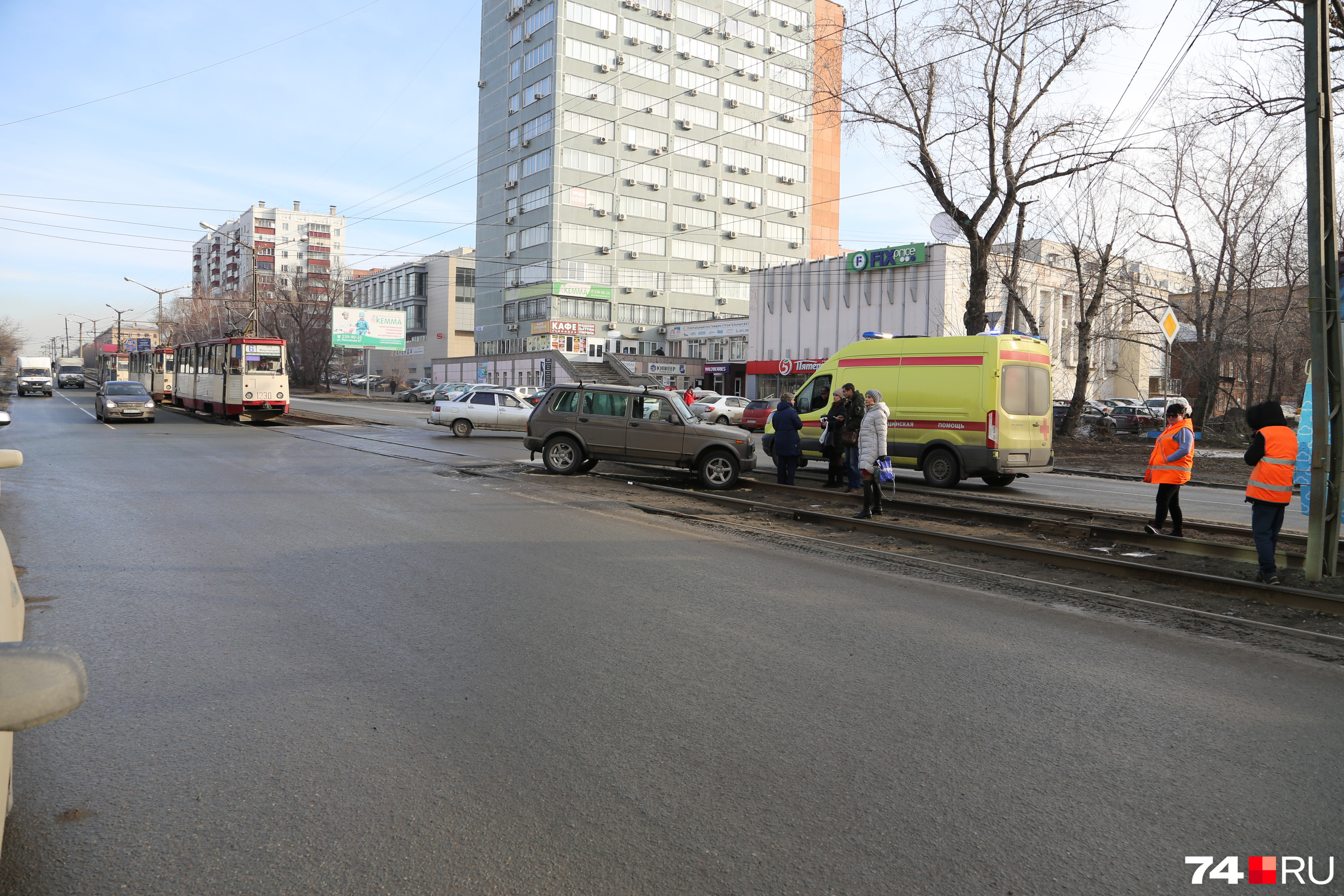 Пострадавшая переходила дорогу в неположенном месте Пострадавшая переходила дорогу в неположенном месте