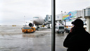 «Потерял сознание»: в аварийно севшем самолете умер пассажир — он летел из Новосибирска в Москву