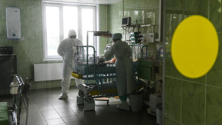 В Свердловской области установлен двойной антирекорд по заболеваемости COVID-19