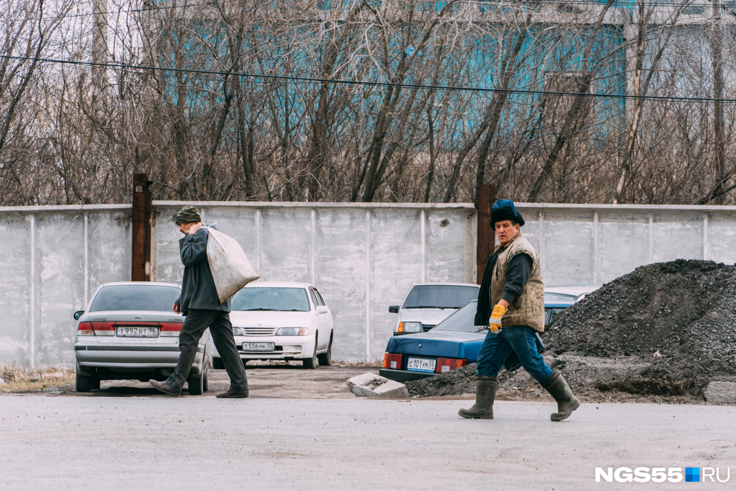 Работа старый кировск. Кожзавод Омск старый Кировск. Старый Кировск Омск.