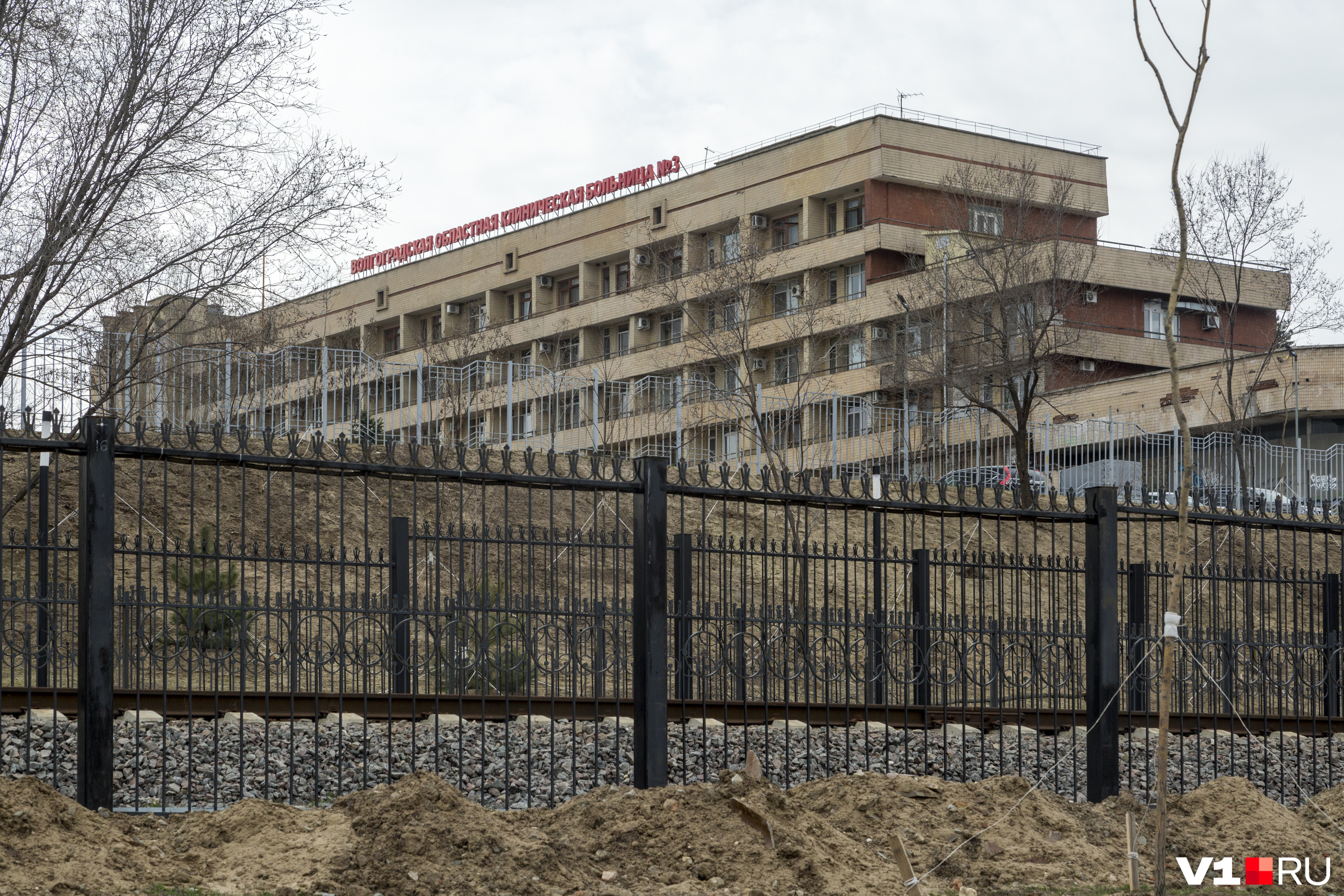 В Волгограде в провизорном госпитале по коронавирусу массово  госпитализировали врачей - 7 мая 2020 - V1.ру