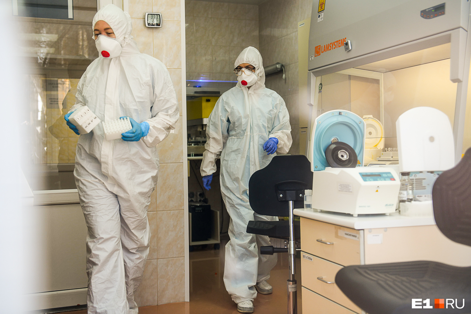 Ежедневно в Екатеринбурге проводят больше тысячи тестов на коронавирус