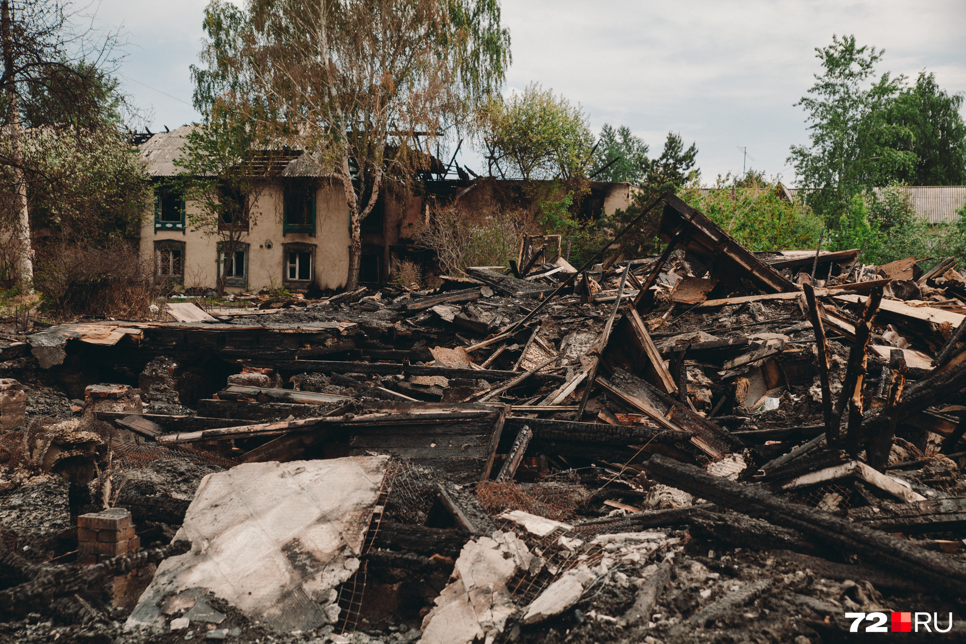 Обгоревшие руины — теперь это жители Камчатской видят постоянно, выходя из дома