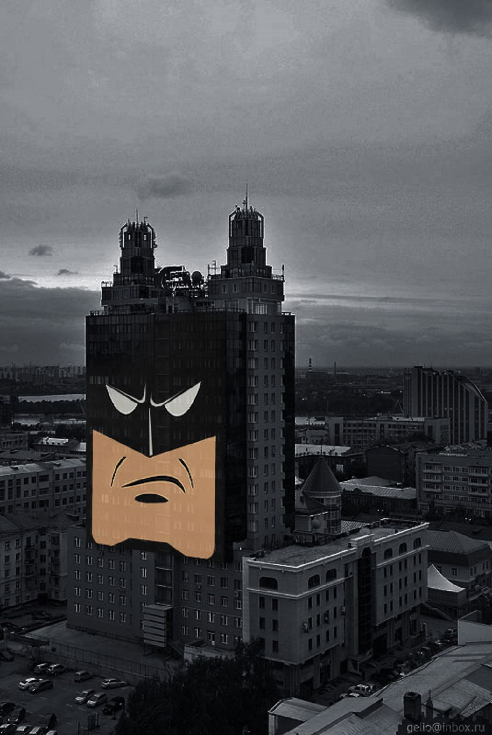 В интернете из этого дома сделали Бэтмена
