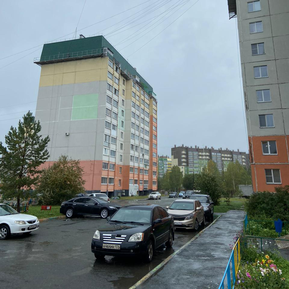 В многоэтажке на улице Генерала Мартынова случился сильный потоп В многоэтажке на улице Генерала Мартынова случился сильный потоп