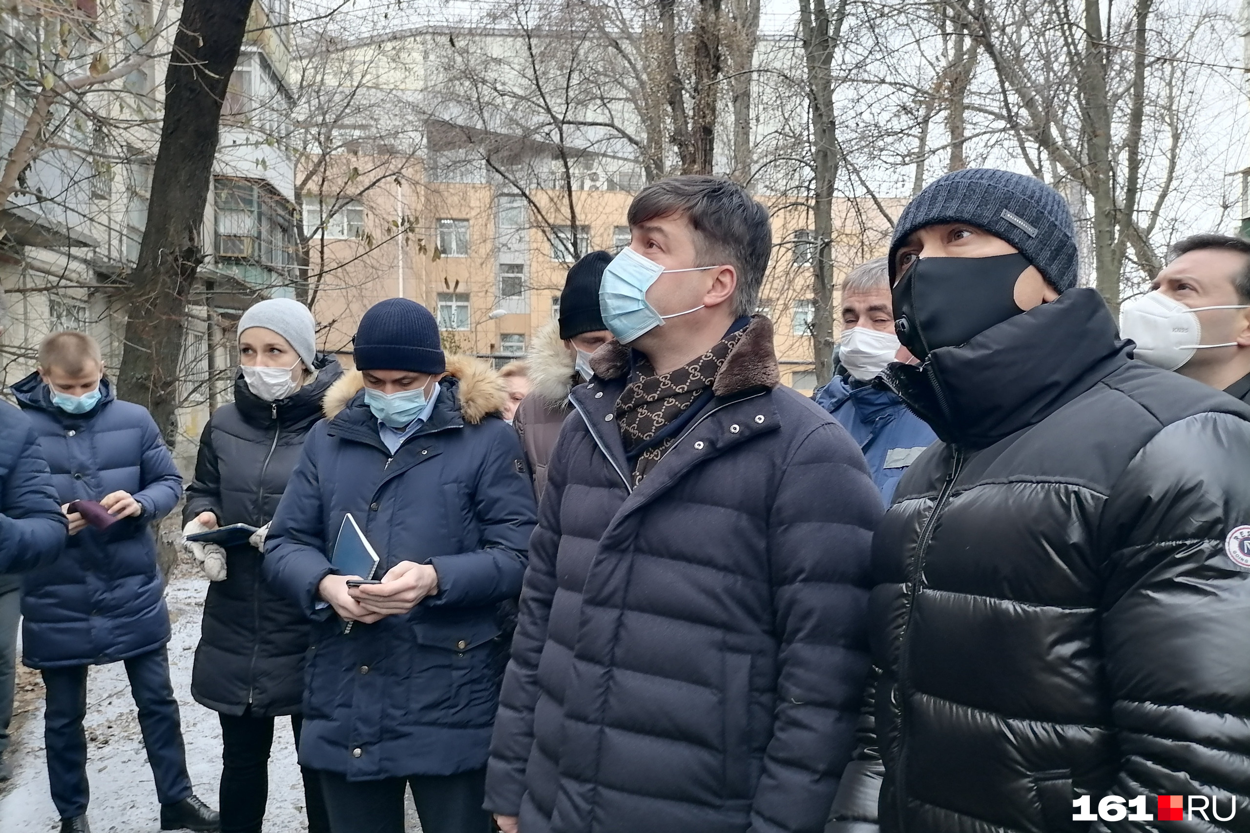 собственники многоквартирного дома. ситименеджер лагвиненко. жители микрорайона. жители многоквартирного дома. жители дома против.