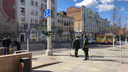 Центральные улицы Ростова перекрыли ограждениями и выставили патрули