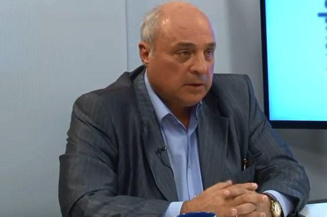 Доктор экономических наук Александр Щербаков, профессор кафедры труда и социальной политики Института государственной службы и управления РАНХиГС Доктор экономических наук Александр Щербаков, профессор кафедры труда и социальной политики Института государственной службы и управления РАНХиГС