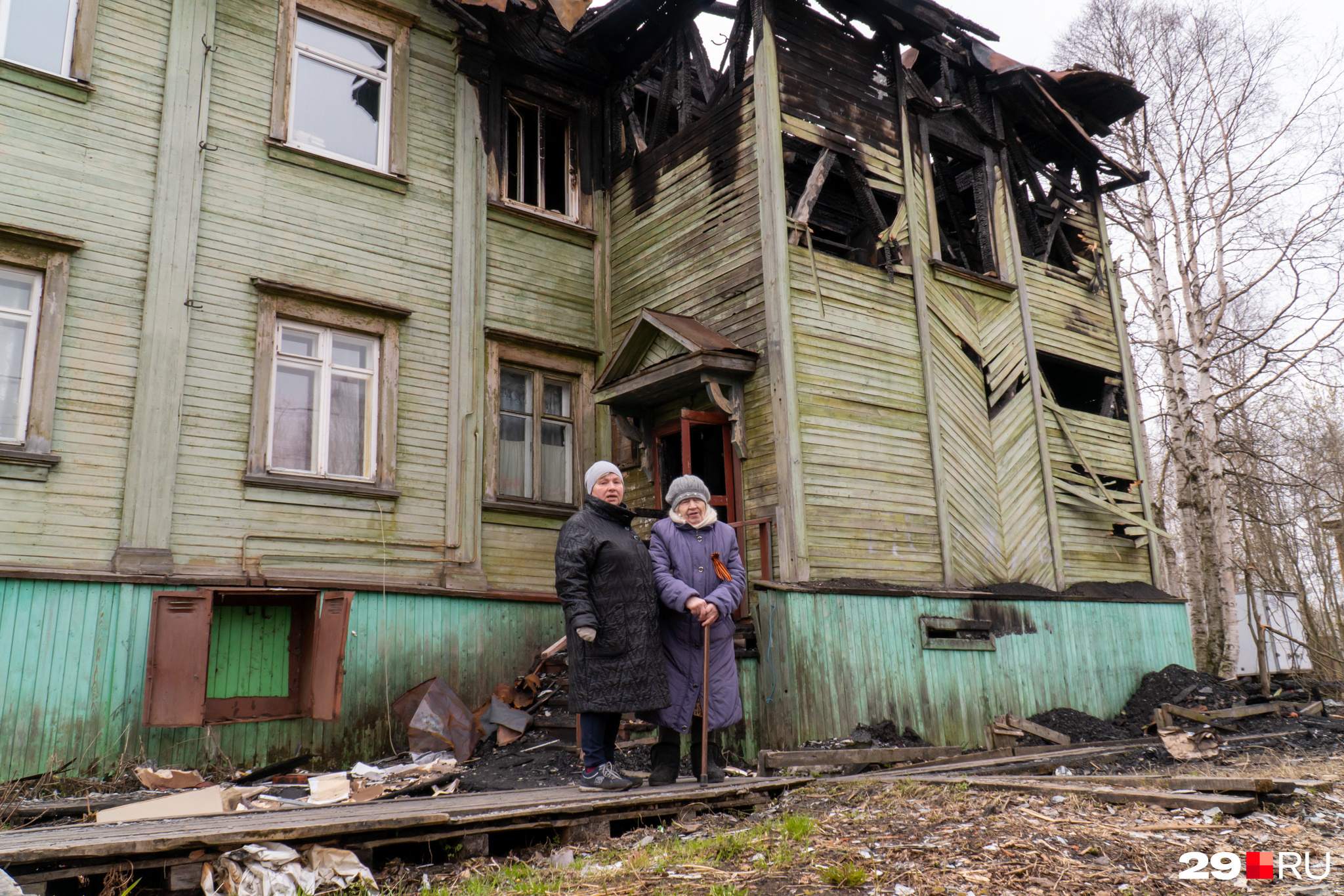 Обгорела крыша над квартирой Юрьевых