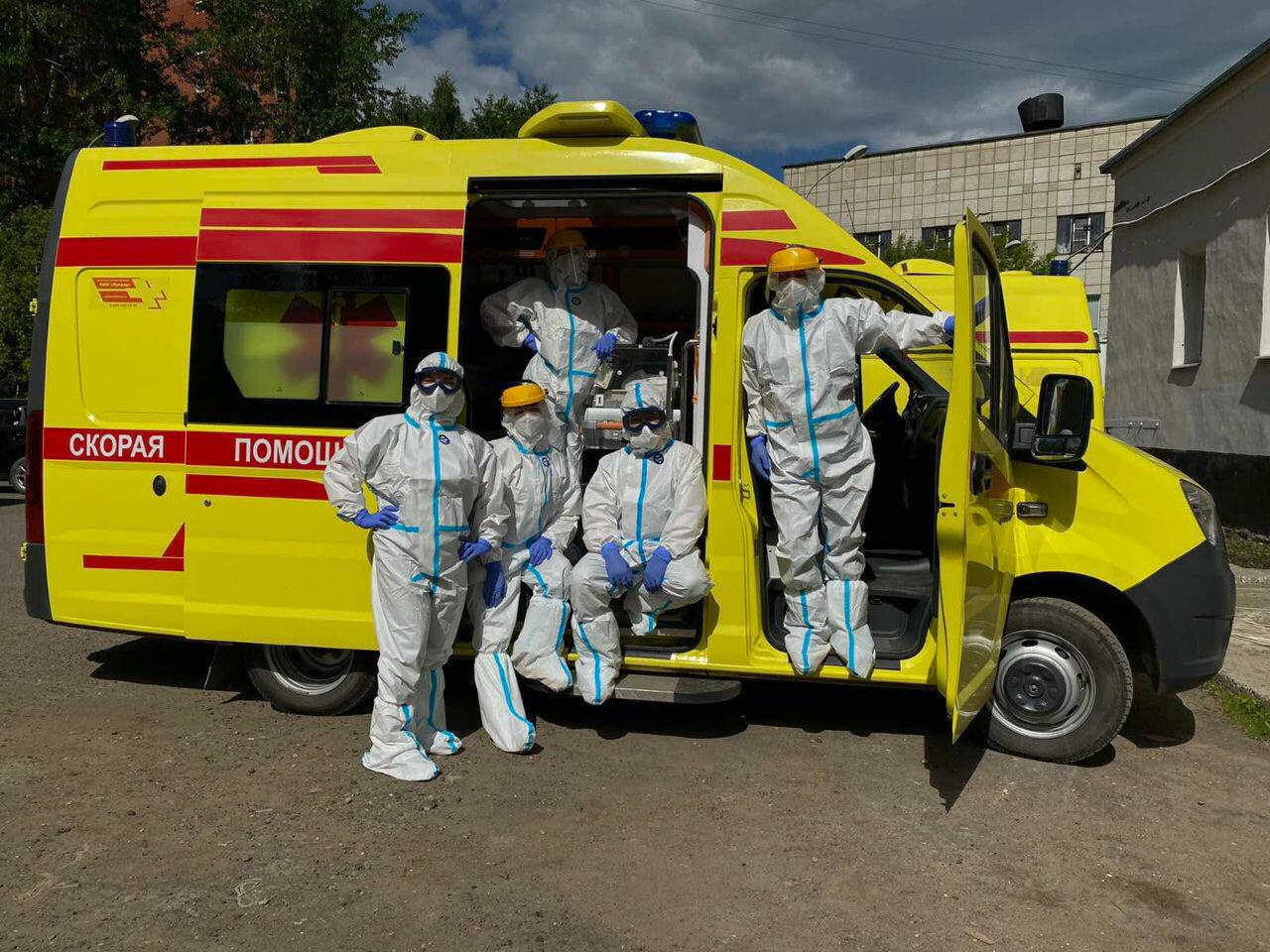 Защитные костюмы и маски распределили по медицинским организациям края Защитные костюмы и маски распределили по медицинским организациям края
