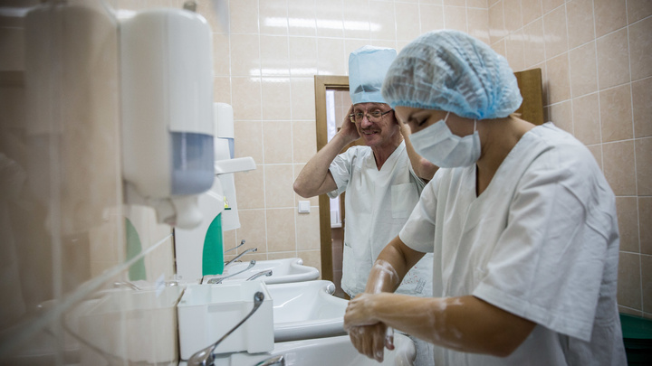 В Кузбассе за год стало меньше врачей. Исключение — терапевты, хирурги и ЛОРы