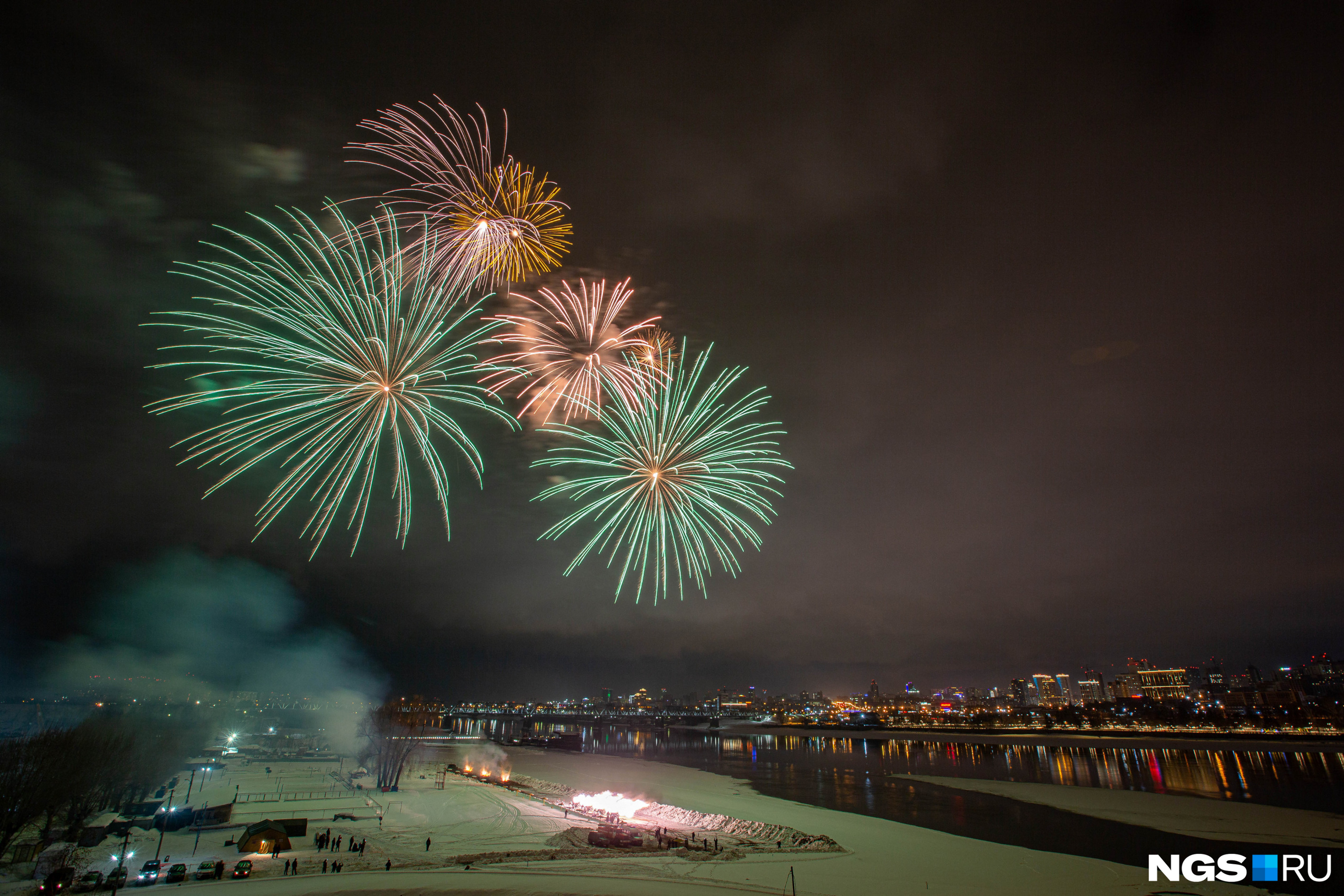 Салют на 23 февраля в москве