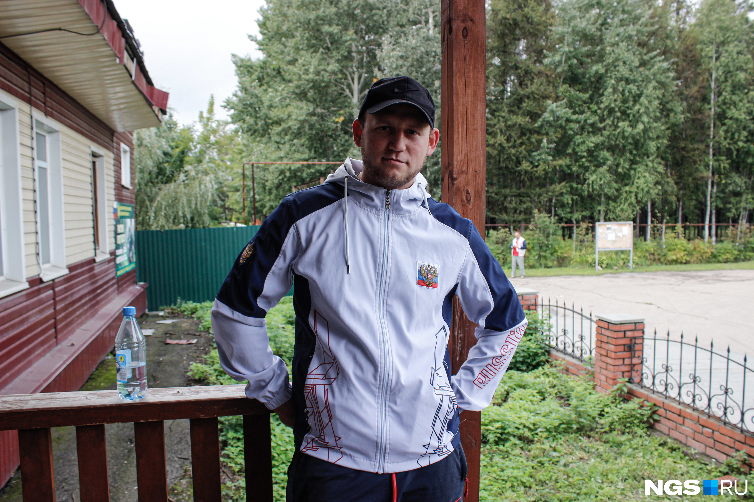 Егор приехал за лицензией из Искитимского района