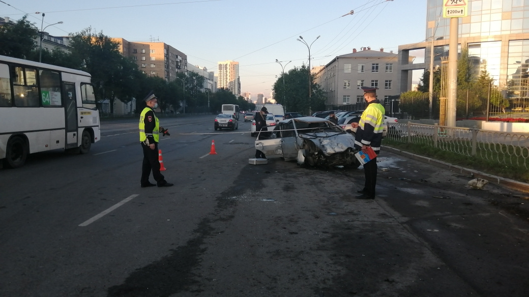 Школьник угнал машину