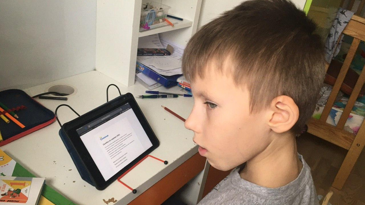 «Этой дискотеке осталось чуть больше месяца»: преподаватель УрФУ и мама — о здравомыслии на дистанте