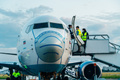 Boeing 737,     ,      