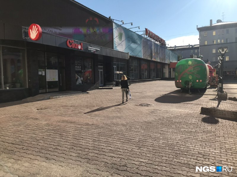 В девятом часу утра Новосибирск уже не кажется пустынным городом 