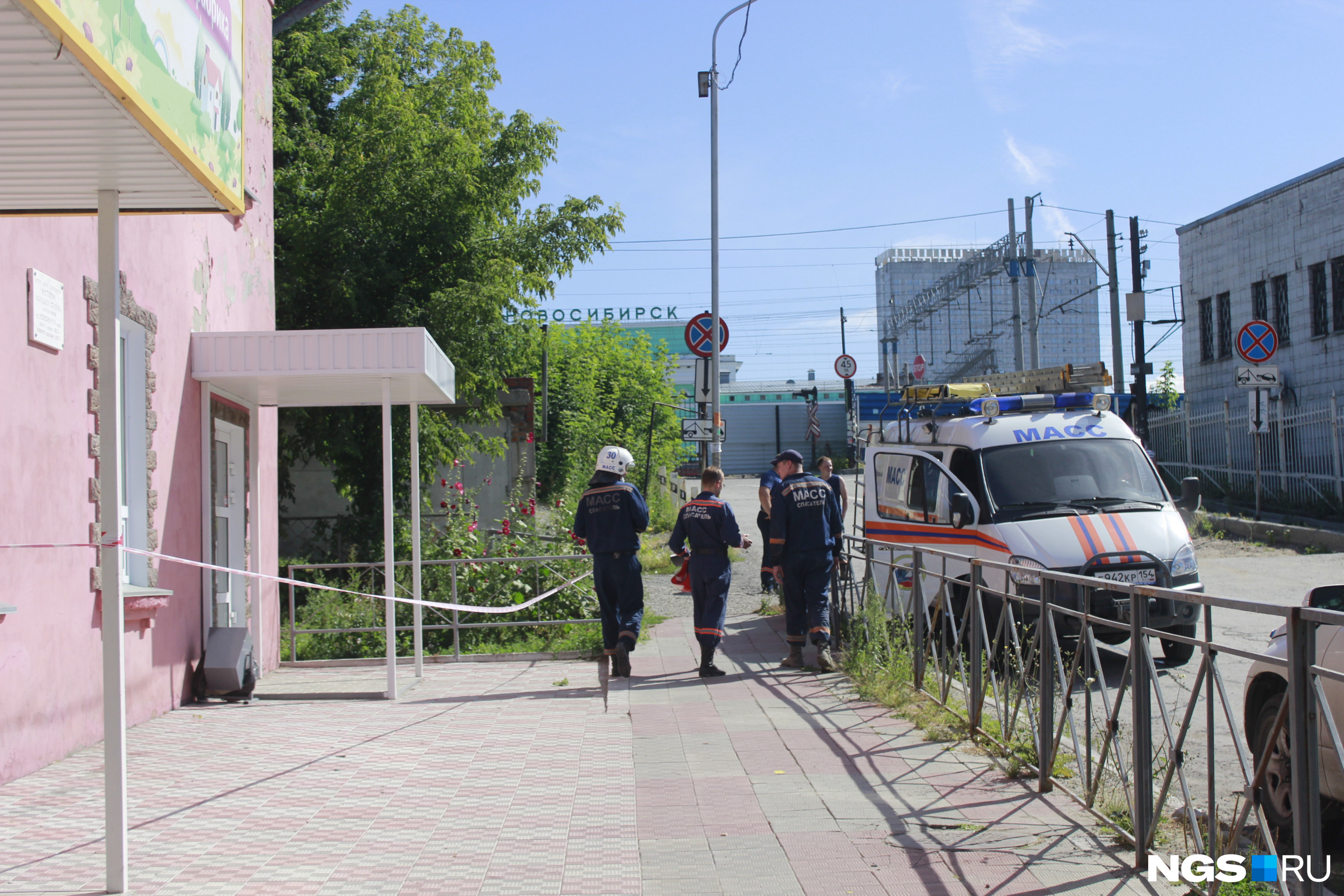 Дом находится недалеко от вокзала Новосибирск-Главный 