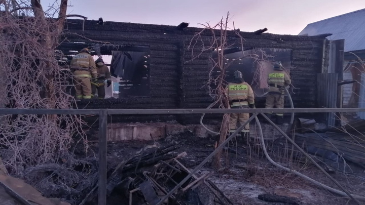 Двое южноуральцев погибли при ночном пожаре в доме милосердия в Башкирии