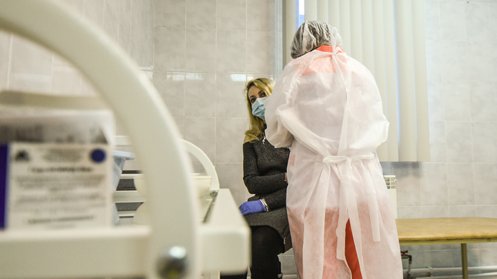 В Свердловской области расширили список тех, кто обязан привиться от коронавируса: публикуем документ