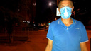Подарок вместо штрафа: полицейский вручил маску нарушителю режима в новосибирском метро