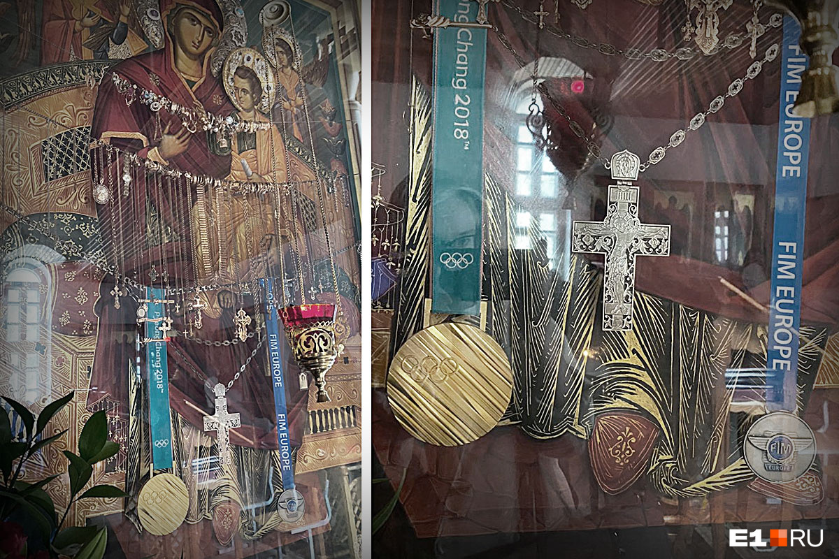 На иконе — медали Павла Дацюка. В том числе олимпийское золото