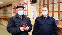 «Иностранец в родной стране». Полицейские помогли получить российский паспорт 70-летнему борчанину
