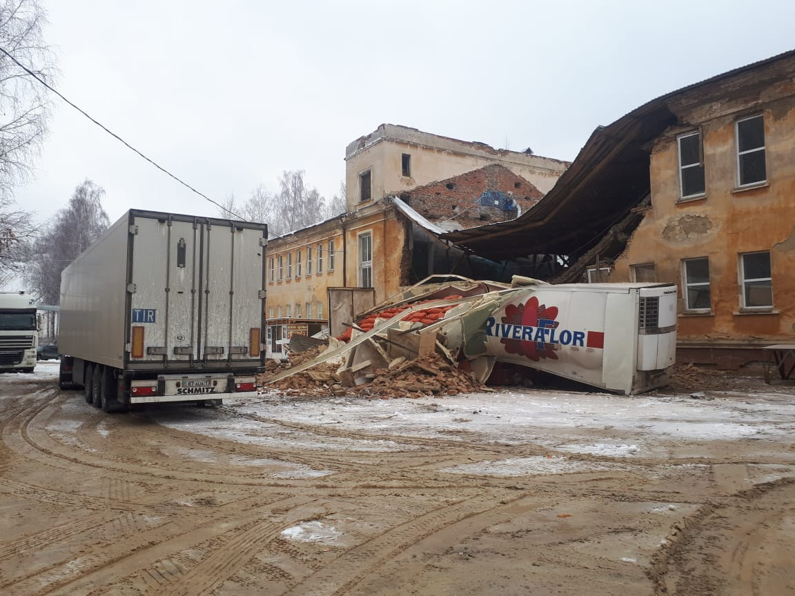Люди во время обрушения не пострадали Люди во время обрушения не пострадали