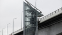 Ростовские власти объяснили, почему не работают лифты на Ворошиловском мосту