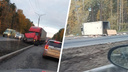 Два грузовика столкнулись на Бердском шоссе: от удара содержимое кузова рассыпалось на дорогу