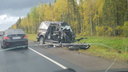 Водитель микроавтобуса погиб после столкновения с фурой в Архангельской области